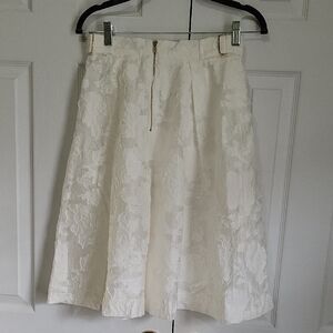 Elegant White Floral Skirt